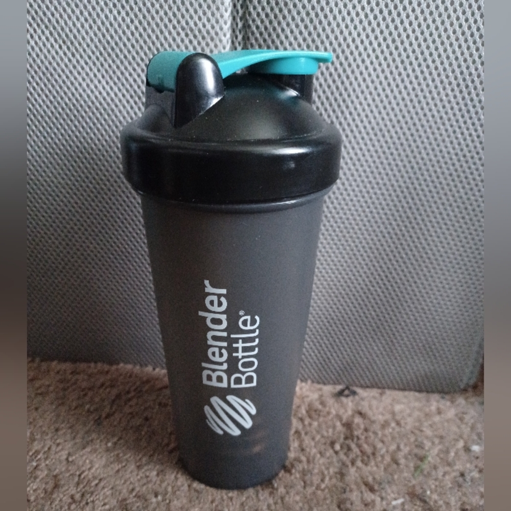 BlenderBottle Black Shaker Cup with Teal Cover